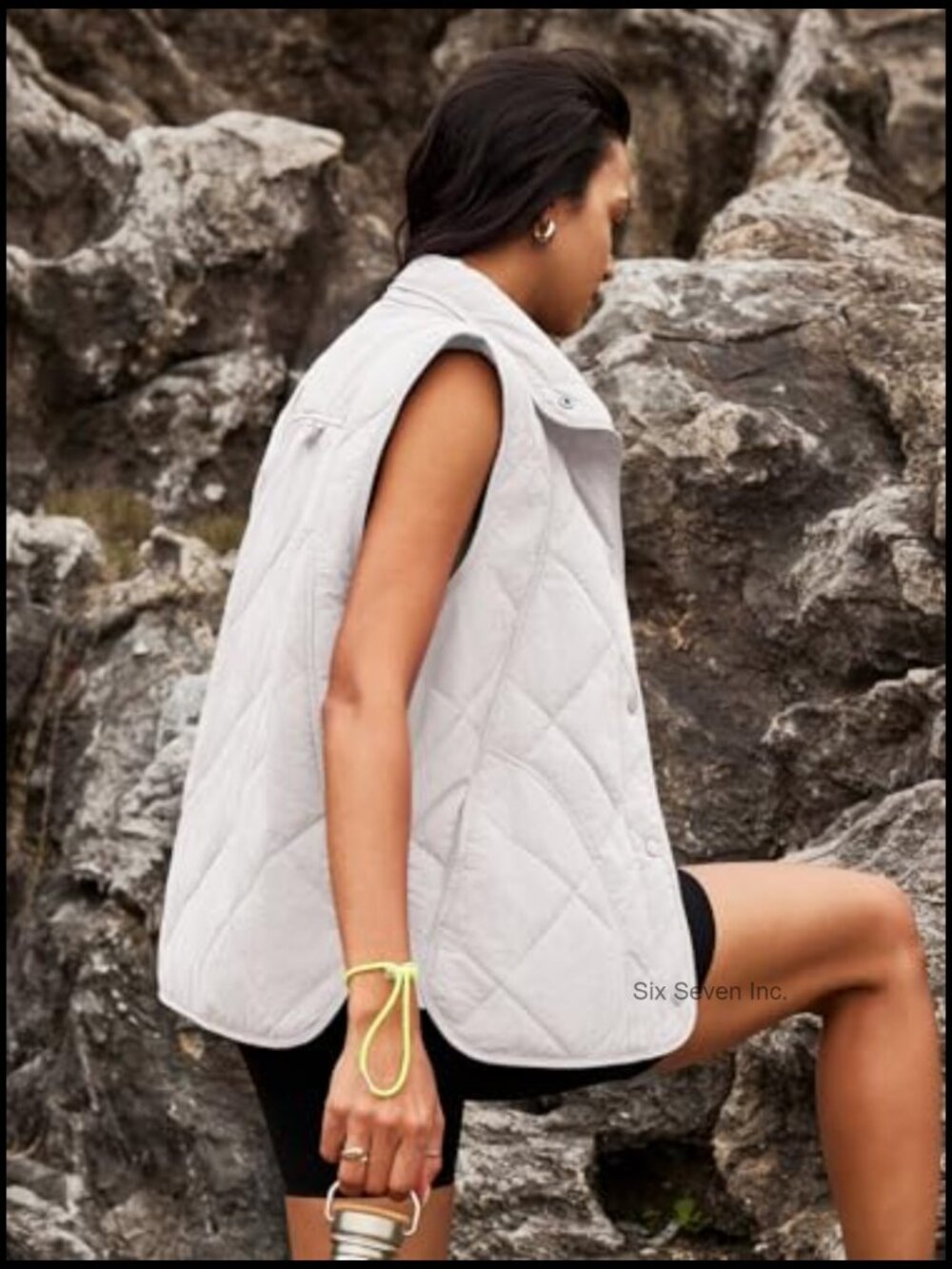 Lightweight Quilted Puffer Vest with Stand Collar, Sleeveless, Loose Fit - Picture 4 of 7